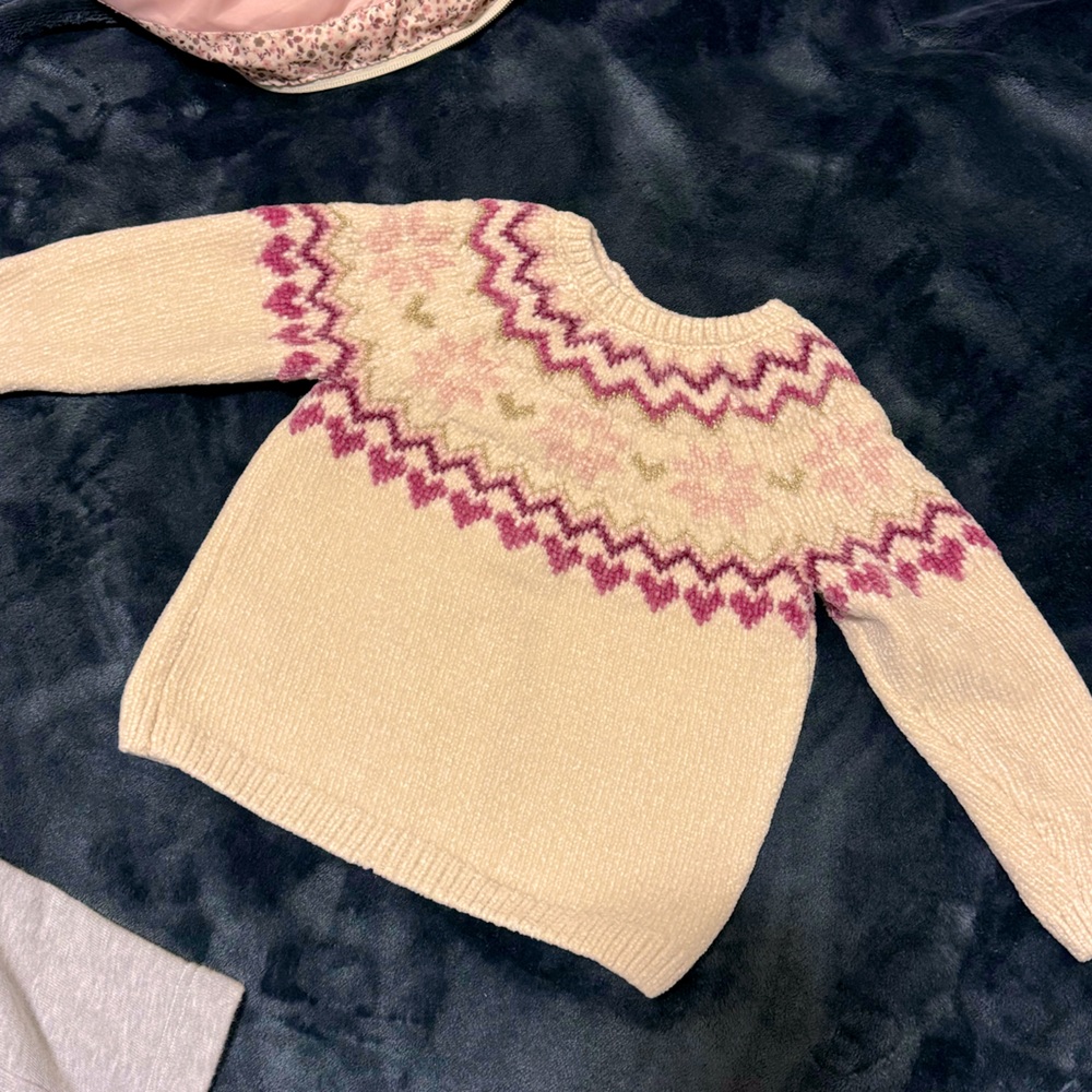 Cute hearts Sweater